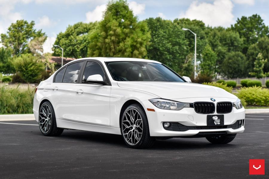  BMW 320i xDrive on Vossen Wheels (HF-2) 2019 года  (фото 1 из 12)